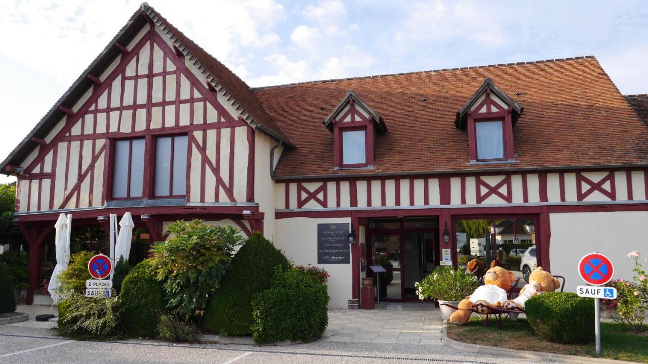 Auberge Du Lac, Sure Hotel Collection By Best Western Mesnil Saint Pere Bagian luar foto