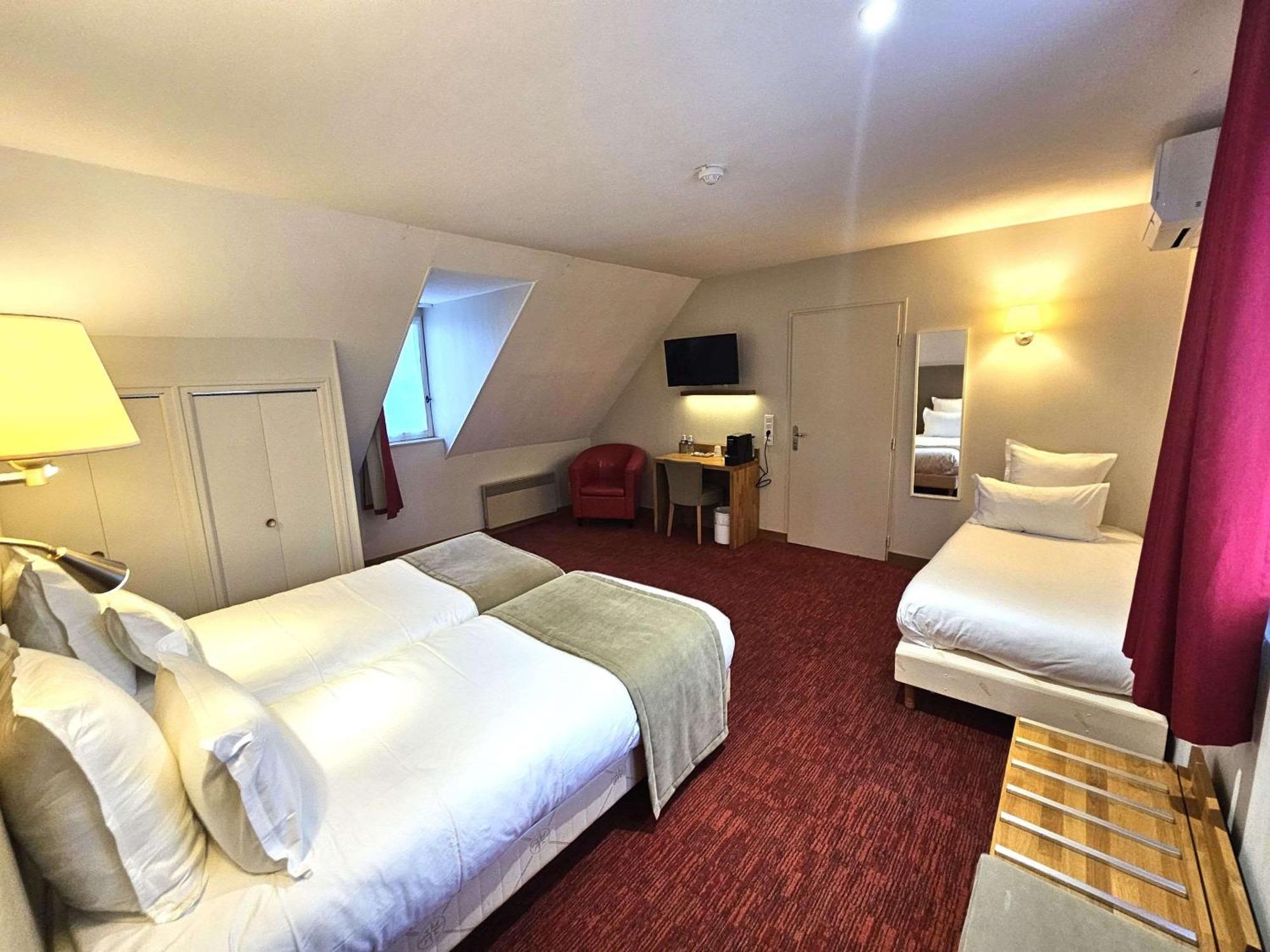 Auberge Du Lac, Sure Hotel Collection By Best Western Mesnil Saint Pere Bagian luar foto