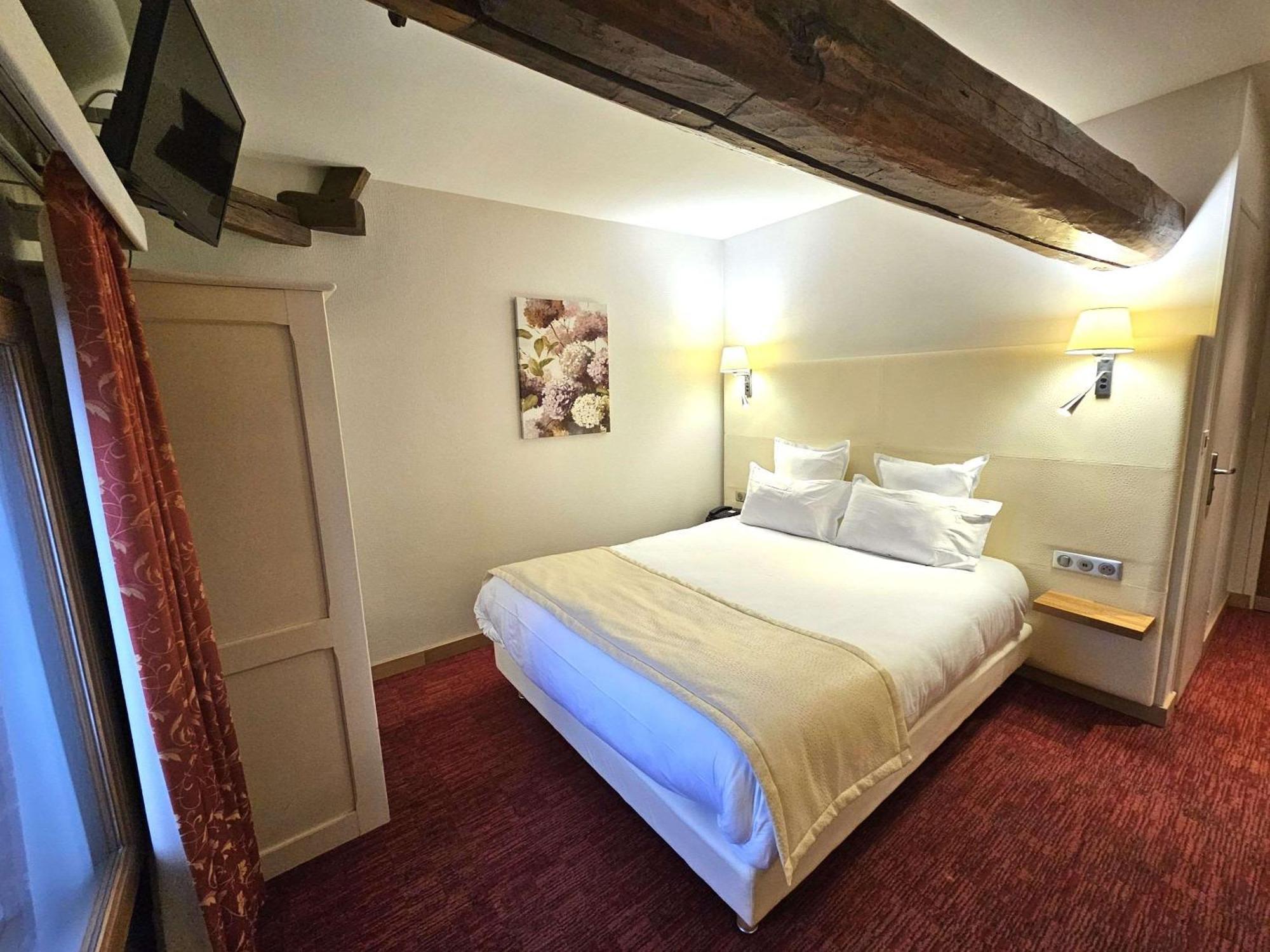 Auberge Du Lac, Sure Hotel Collection By Best Western Mesnil Saint Pere Bagian luar foto