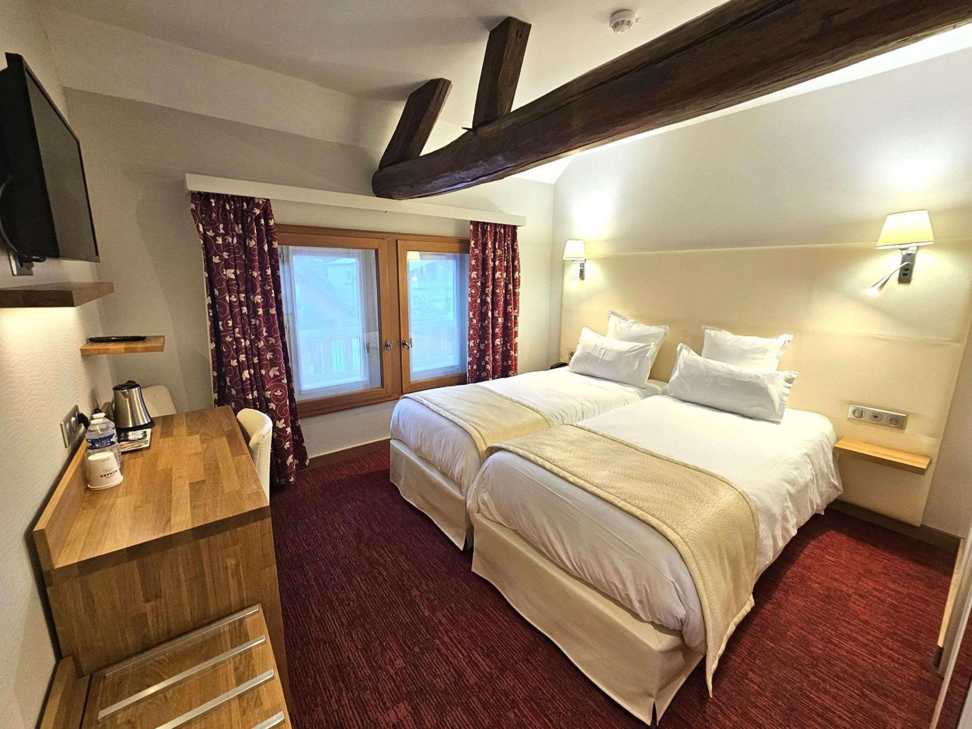 Auberge Du Lac, Sure Hotel Collection By Best Western Mesnil Saint Pere Bagian luar foto