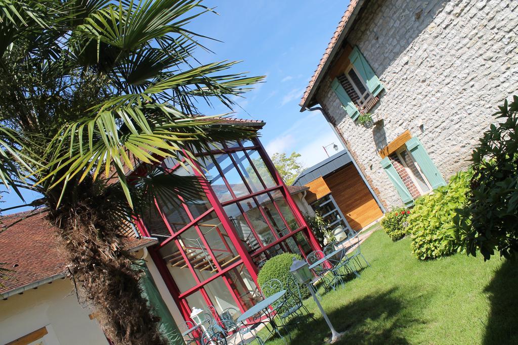 Auberge Du Lac, Sure Hotel Collection By Best Western Mesnil Saint Pere Bagian luar foto